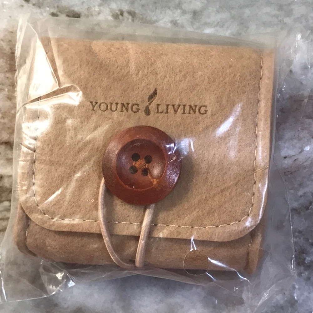 Young Living exclusive oil pouch